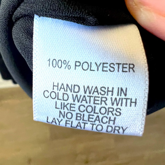 GIBSONLOOK‎ Shirred Satin Midi Dress - Picture 9 of 9